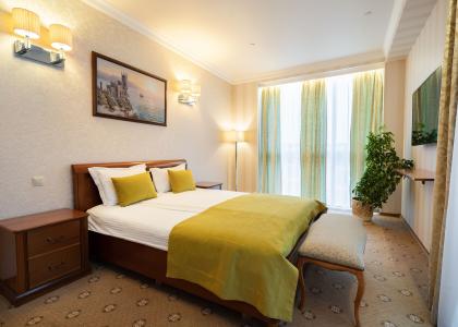room 129 thumbnail 2